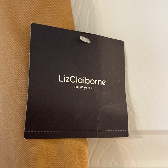 Liz Claiborne Pants size 16 brand new with tag inseam 32” waist 38” - Picture 3 of 12